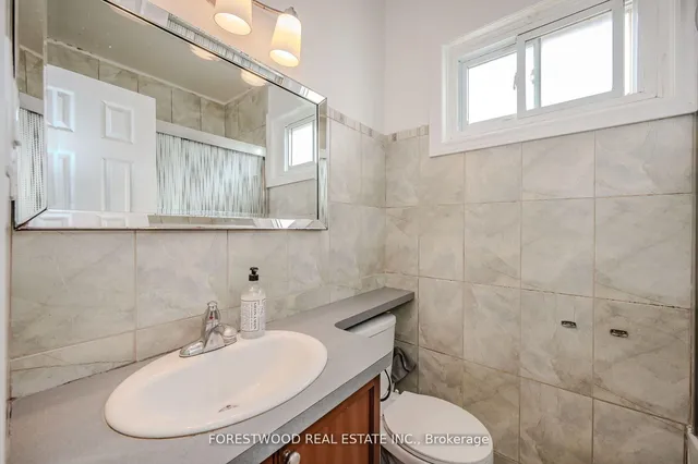 Additional image 14 of 1221 Dundix Rd Unit 132