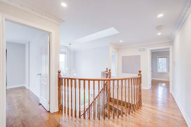 Additional image 26 of 206 Hollywood Ave