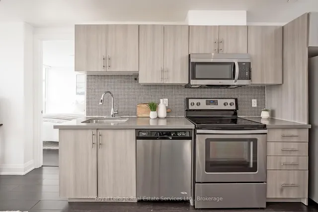 Additional image 5 of 16 McAdam Ave Unit 410