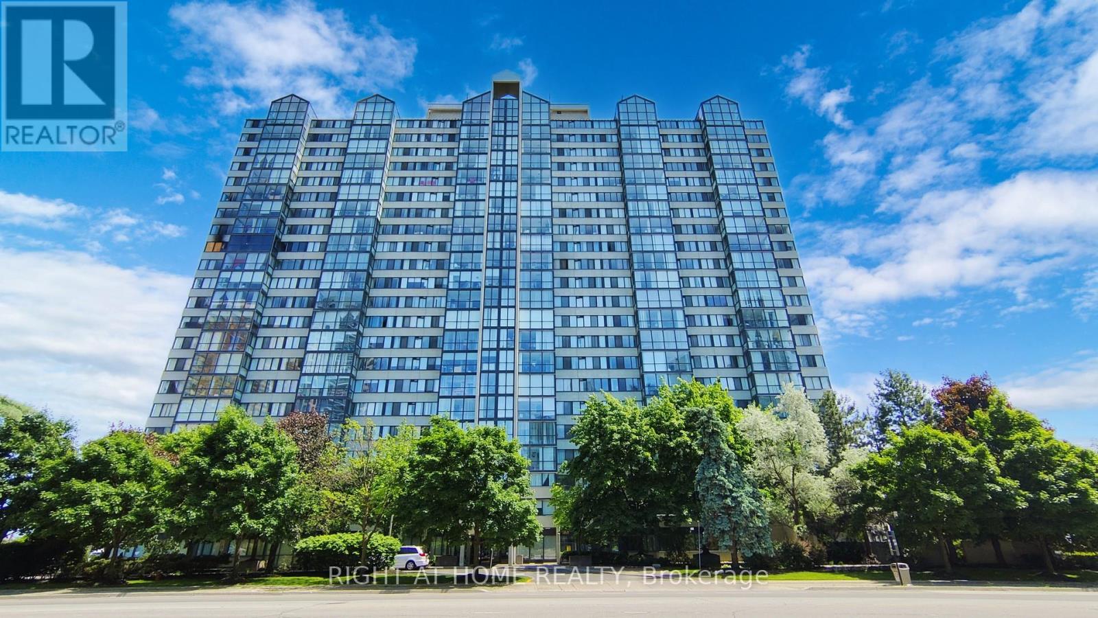 501 - 350 WEBB DRIVE|Mississauga (City Centre), Ontario L5B3W4