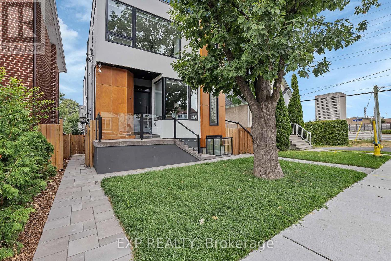 Property image for 4A HURON AVENUE N|Ottawa, Ontario K1Y0V9