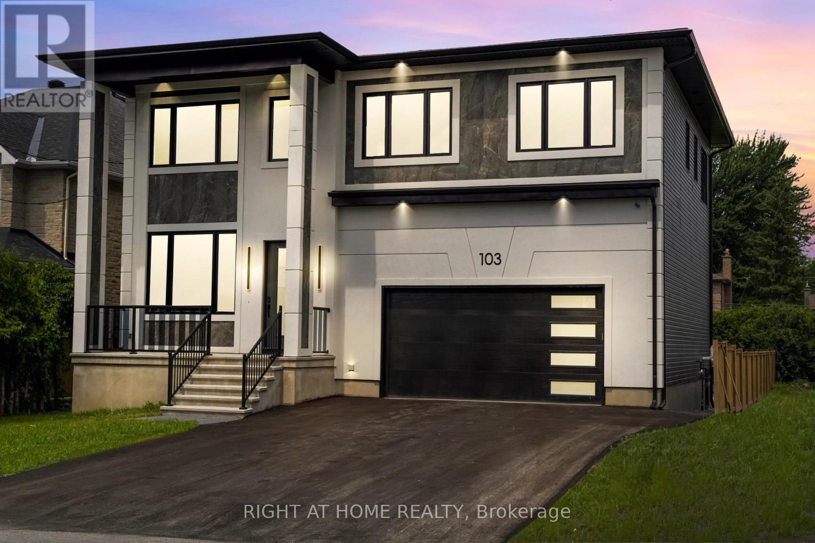 103 FIELDROW STREET|Ottawa, Ontario K2G2Y8