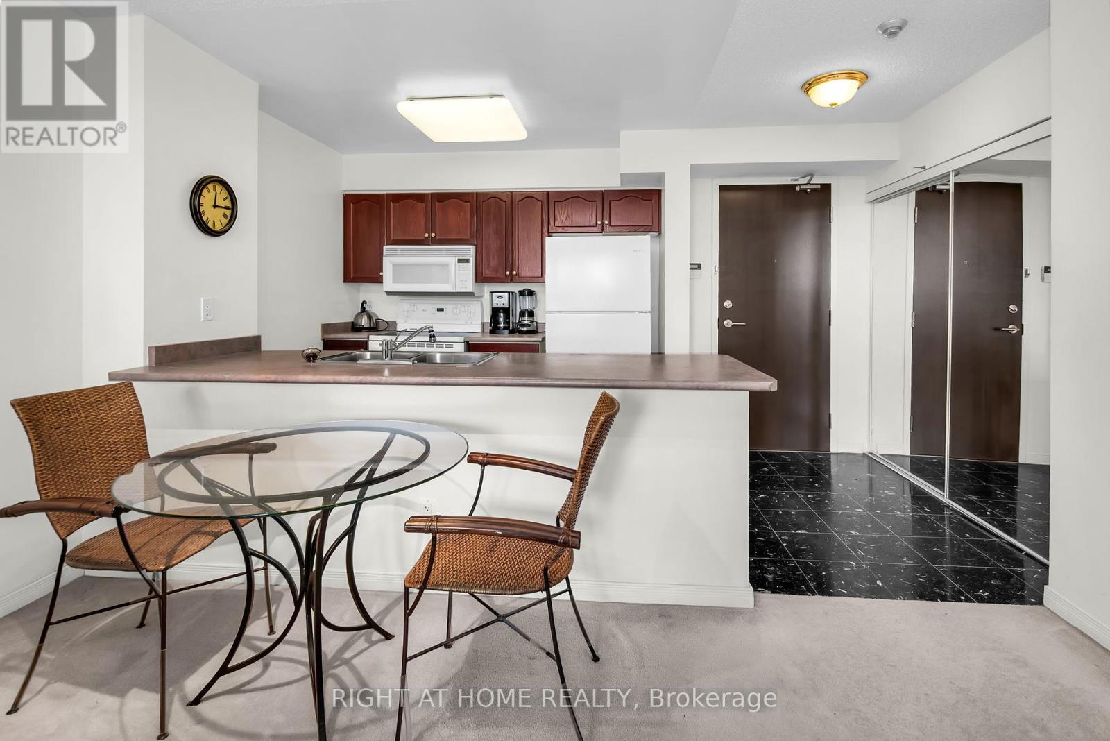Property image for 601 - 29 NORTHERN HTS DRIVE|Richmond Hill (Langstaff), Ontario L4B4L8