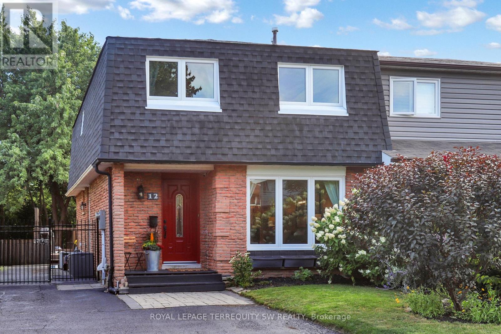 Property image for 12 NEWBY COURT|Brampton (Brampton North), Ontario L6V2R8