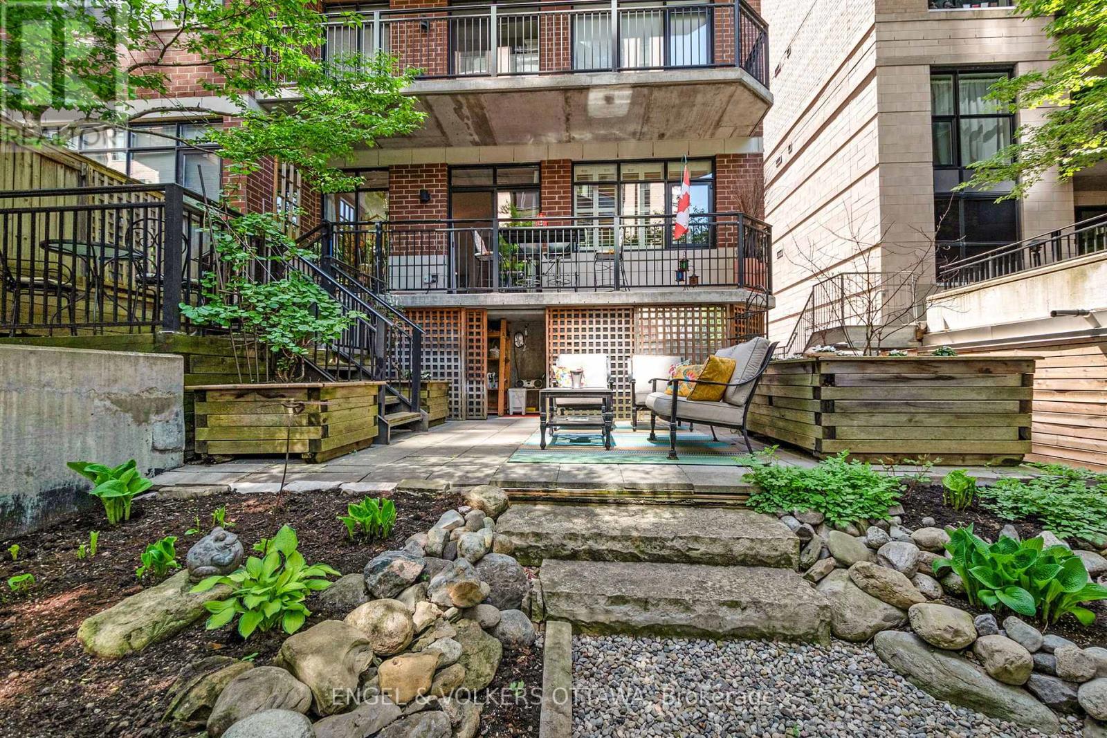 203 - 375 LISGAR STREET|Ottawa, Ontario K2P0E3