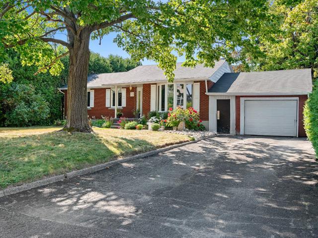 13 Rue Villeneuve|Gatineau (Hull), Quebec J8Y1L1