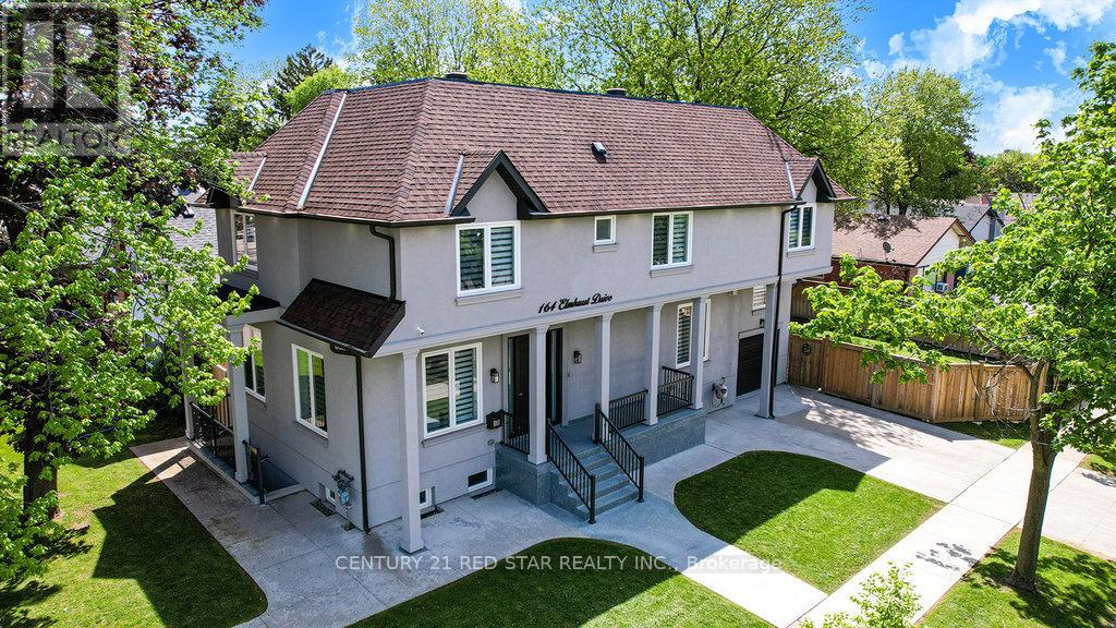 Property image for 164 ELMHURST DRIVE|Toronto (Rexdale-Kipling), Ontario M9W2K6