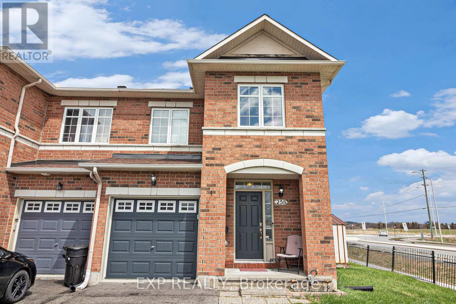 258 TRAIL SIDE CIRCLE|Ottawa, Ontario K4A5B5