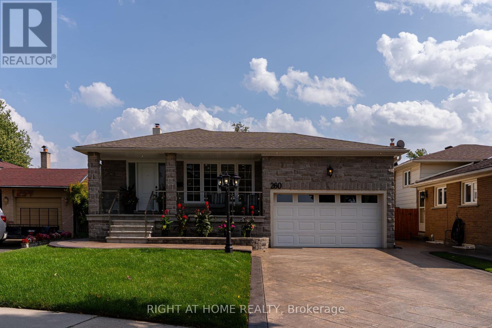 Property image for 260 LOUIS DRIVE|Mississauga (Cooksville), Ontario L5B1Y9