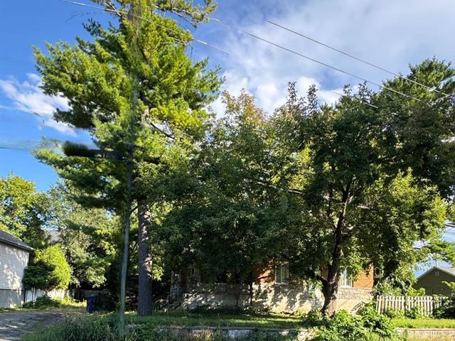 2180 Boul. Ste-Rose|Laval (Laval-Ouest), Quebec H7R1S9