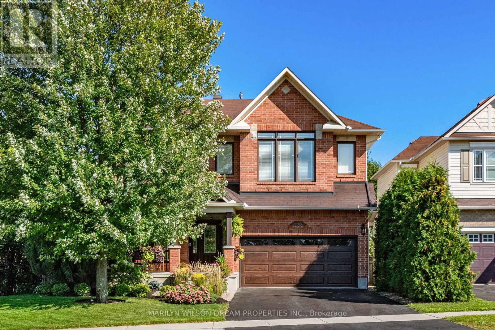 1095 HALTON TERRACE|Ottawa, Ontario K2W1G8