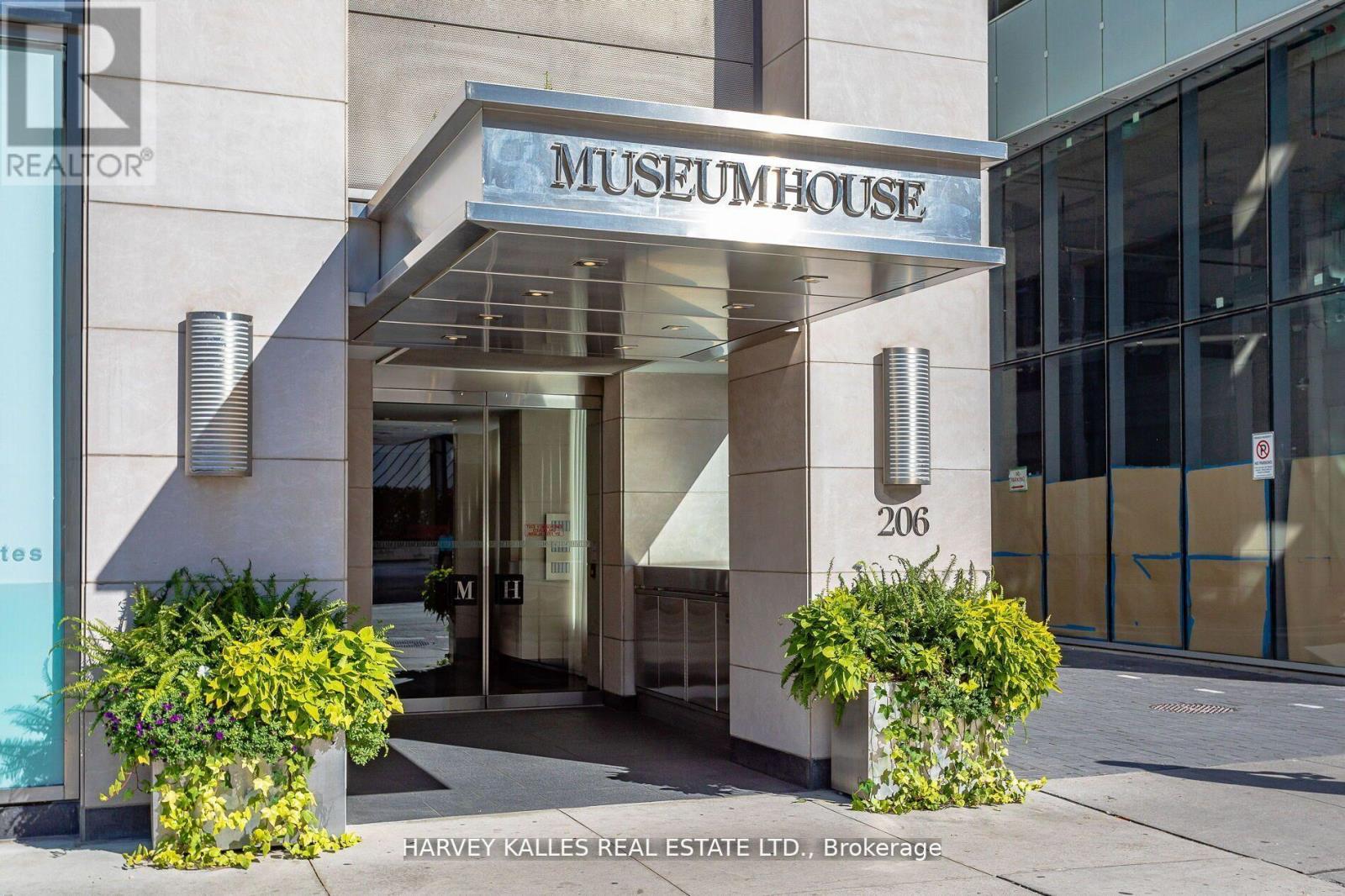 1202 - 206 BLOOR STREET W|Toronto (Annex), Ontario M5S1T8