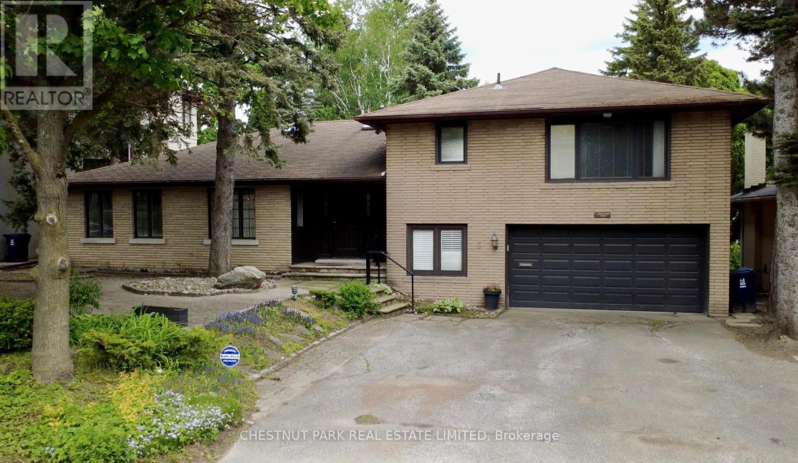 Property image for 5 STRATHEDEN ROAD|Toronto (Bridle Path-Sunnybrook-York Mills), Ontario M4N1E2