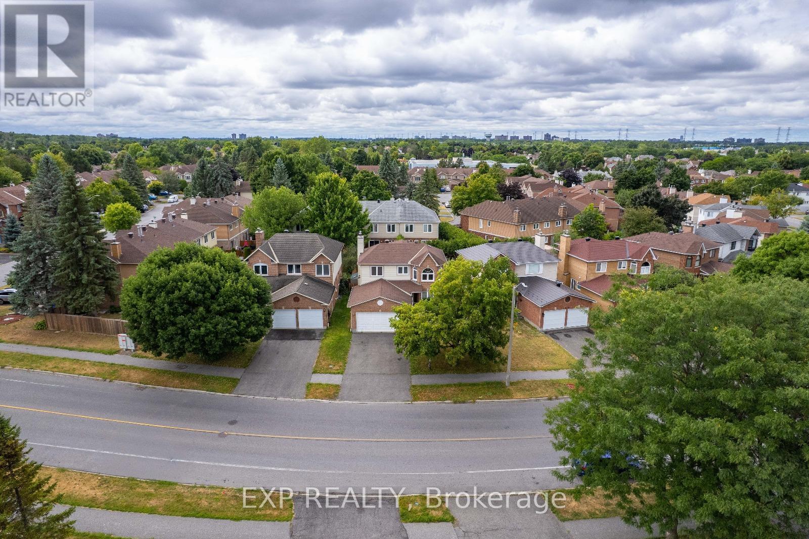 1642 BLOHM DRIVE|Ottawa, Ontario K1G5S4