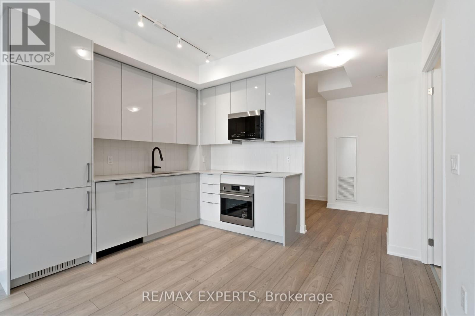 2521 - 10 ABEJA STREET|Vaughan (Concord), Ontario L4K0R4