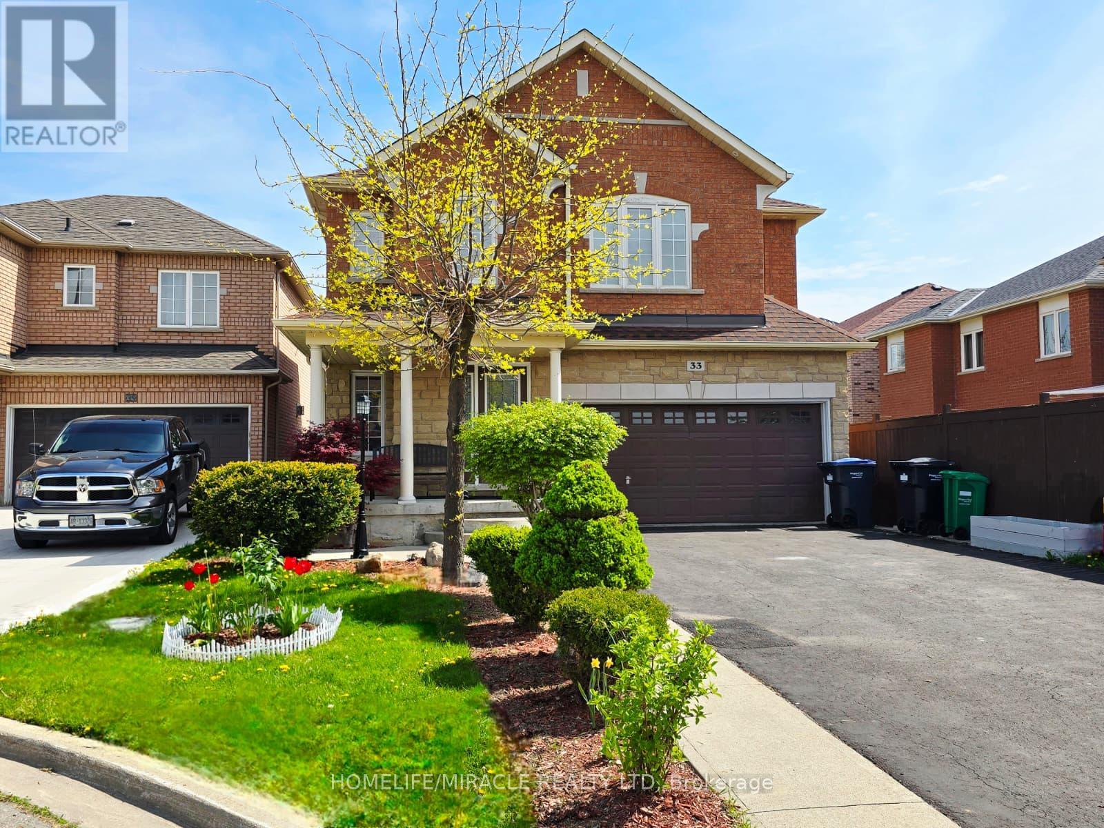 33 ATIRA AVENUE|Brampton (Fletcher's Meadow), Ontario L7A3V1