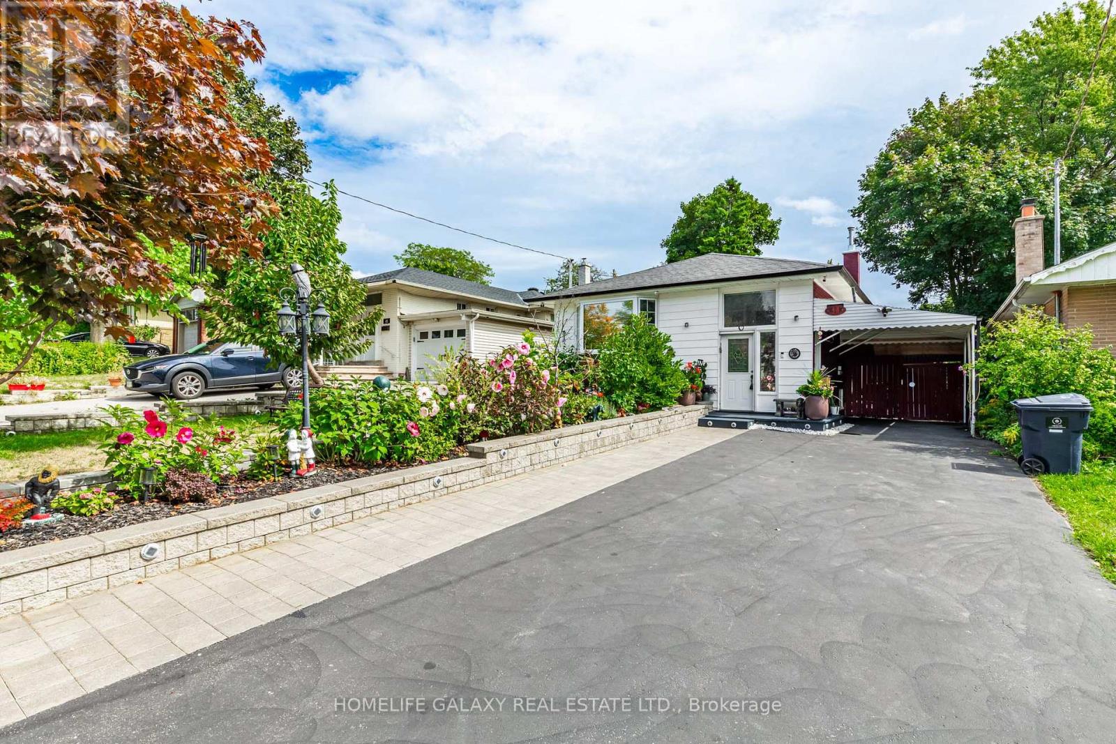 43 LARKHALL AVENUE|Toronto (Bendale), Ontario M1J1V2