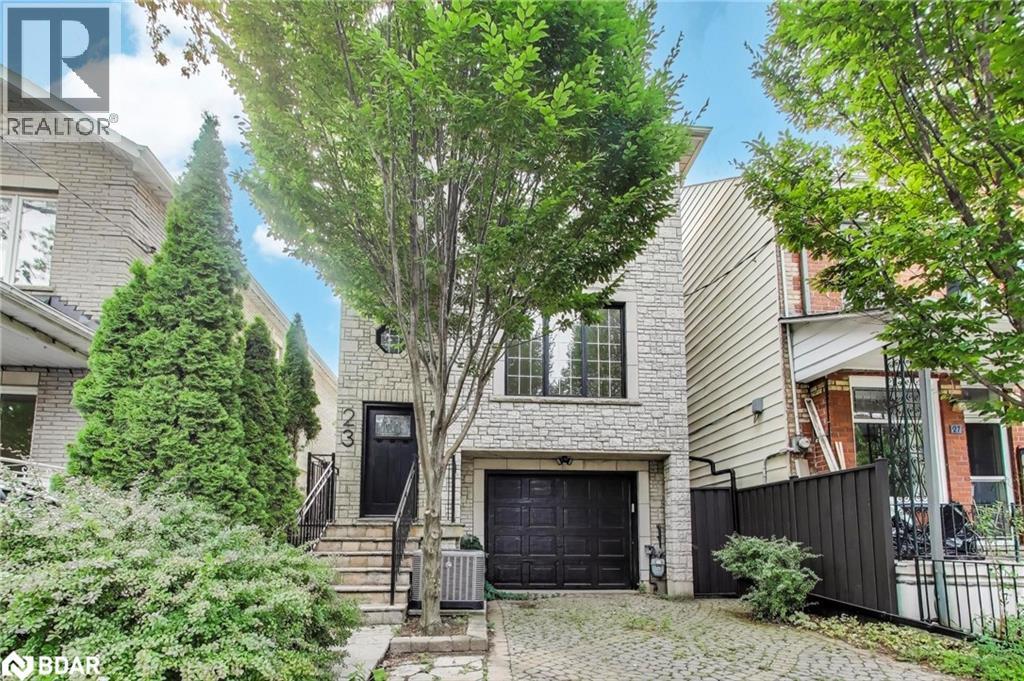 23 MITCHELL Avenue|Toronto, Ontario M6J1C1