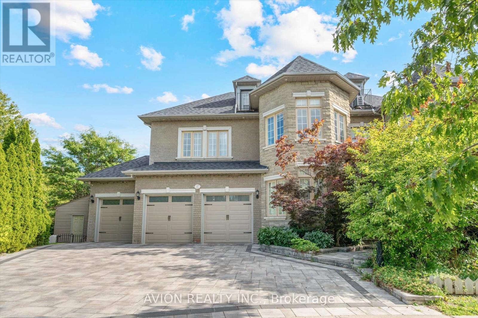 Property image for 37 FRYBROOK CRESCENT|Richmond Hill (Bayview Hill), Ontario L4B4B9