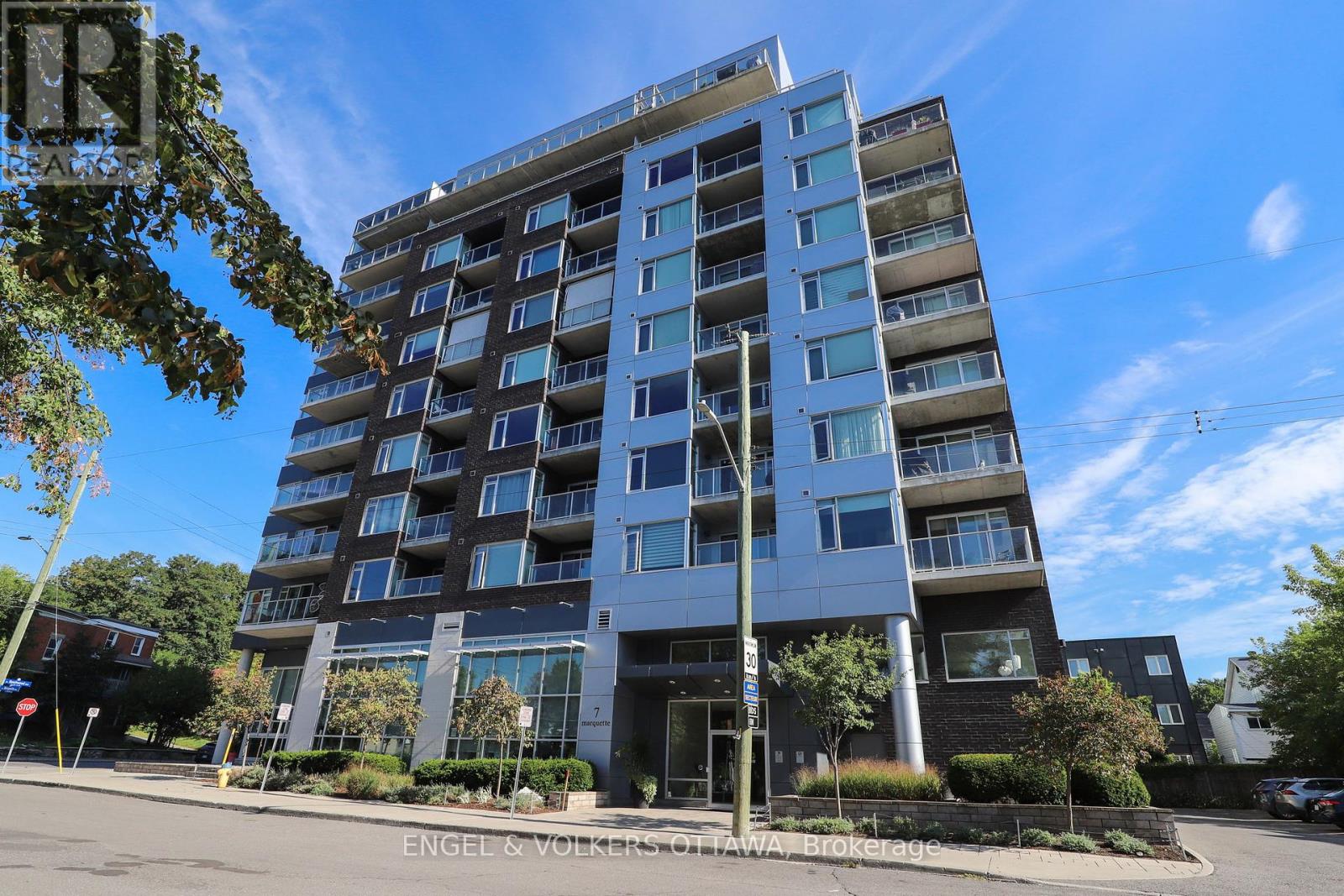 813 - 7 MARQUETTE AVENUE|Ottawa, Ontario K1L8A7