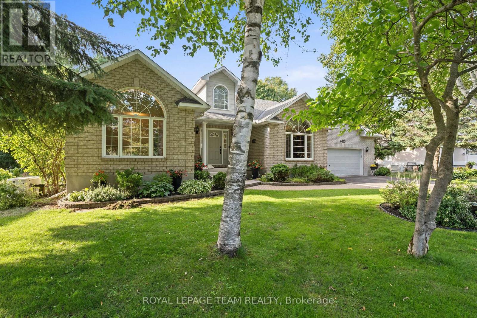 Property image for 6825 SUNSET BOULEVARD|Ottawa, Ontario K4P1M6