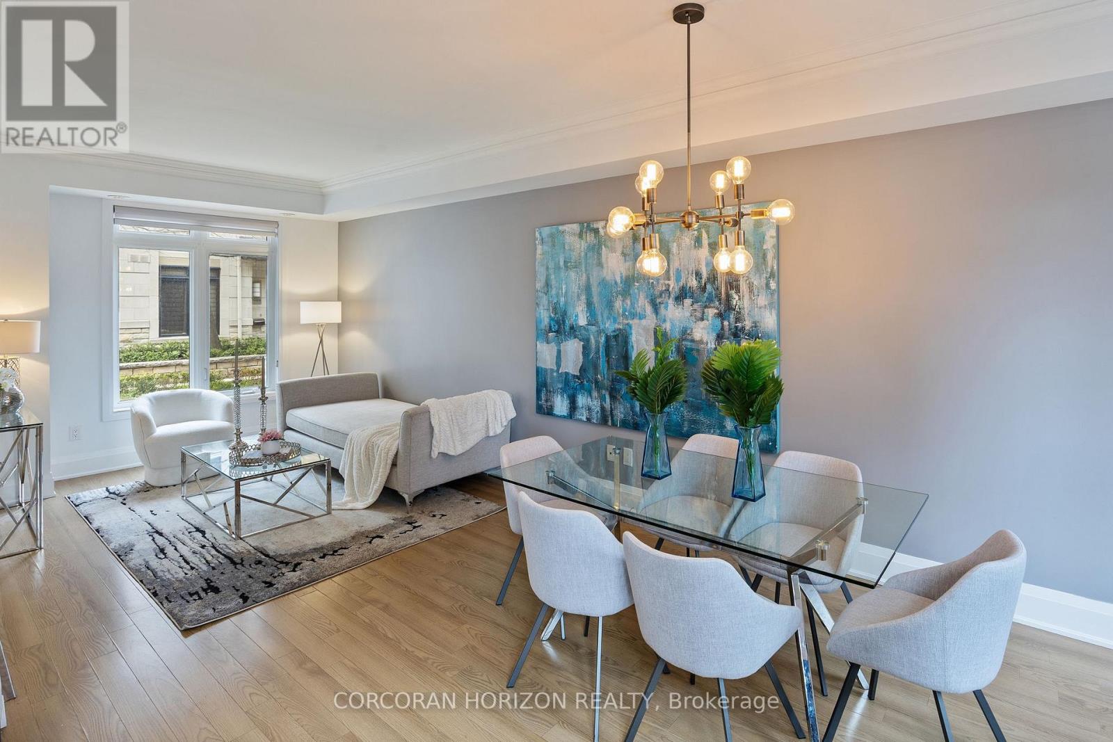 TH39 - 9 OAKBURN CRESCENT|Toronto (Willowdale East), Ontario M2N2T5