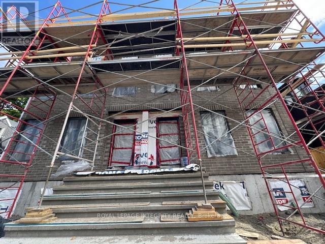 Property image for 9 GWYNNE AVENUE|Ottawa, Ontario K1Y1X1