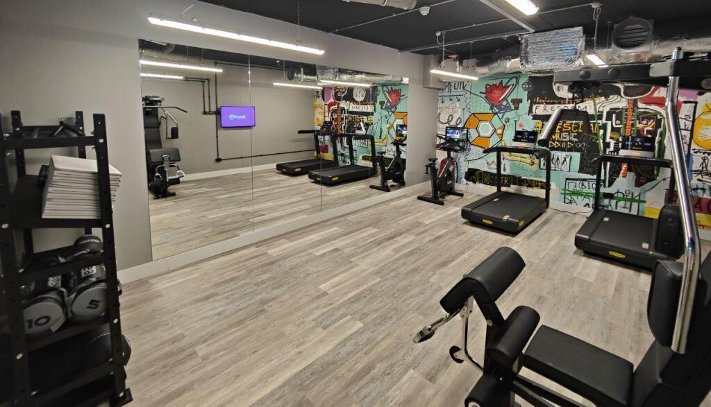 Additional image 8 of Aberdeen | Student | September | AB11