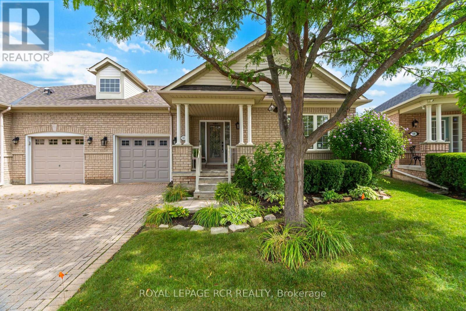 Property image for 21 SEASHELL PLACE|Brampton (Sandringham-Wellington), Ontario L9W2E7