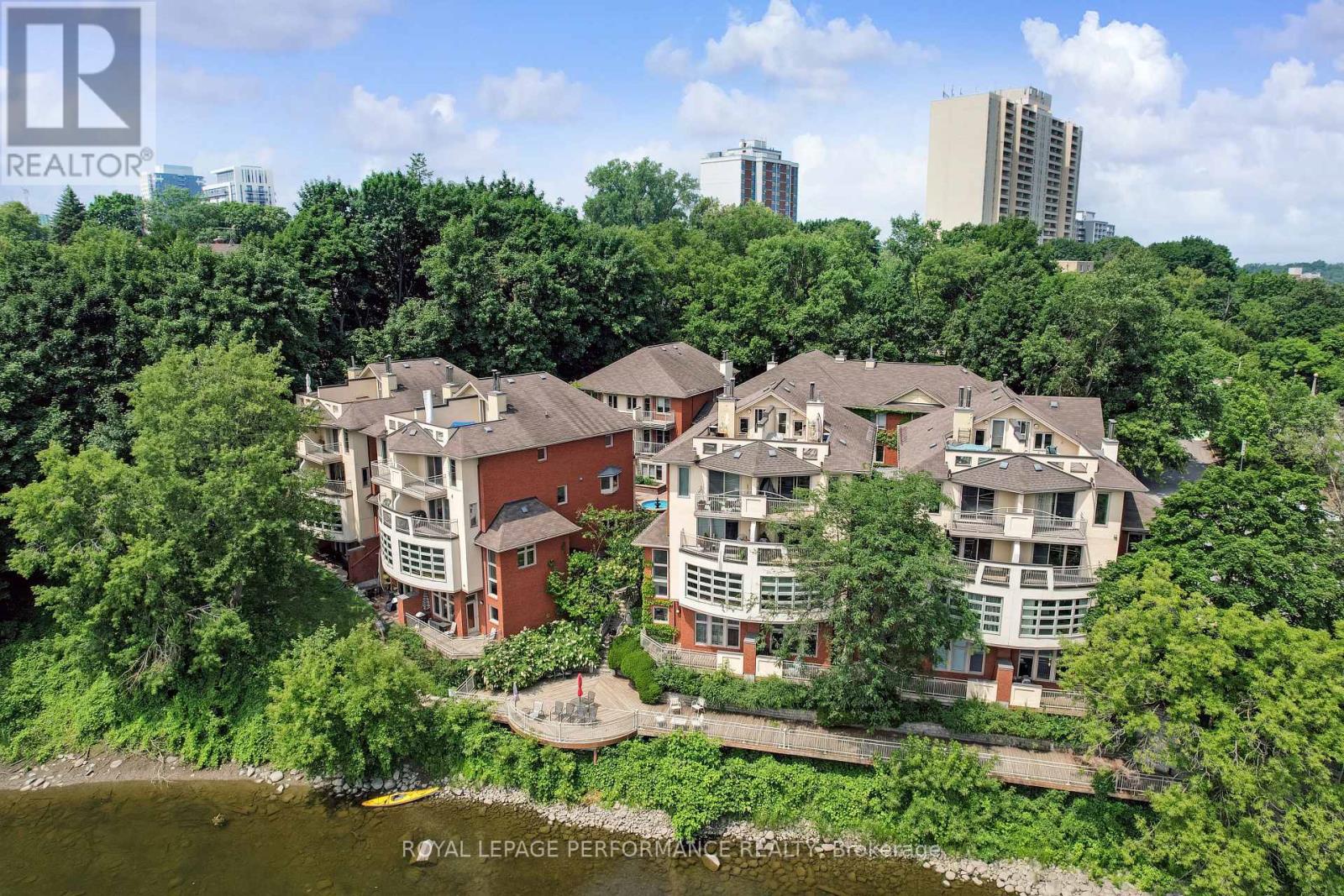 Property image for 130E - 250 FOUNTAIN PLACE|Ottawa, Ontario K1N9N7