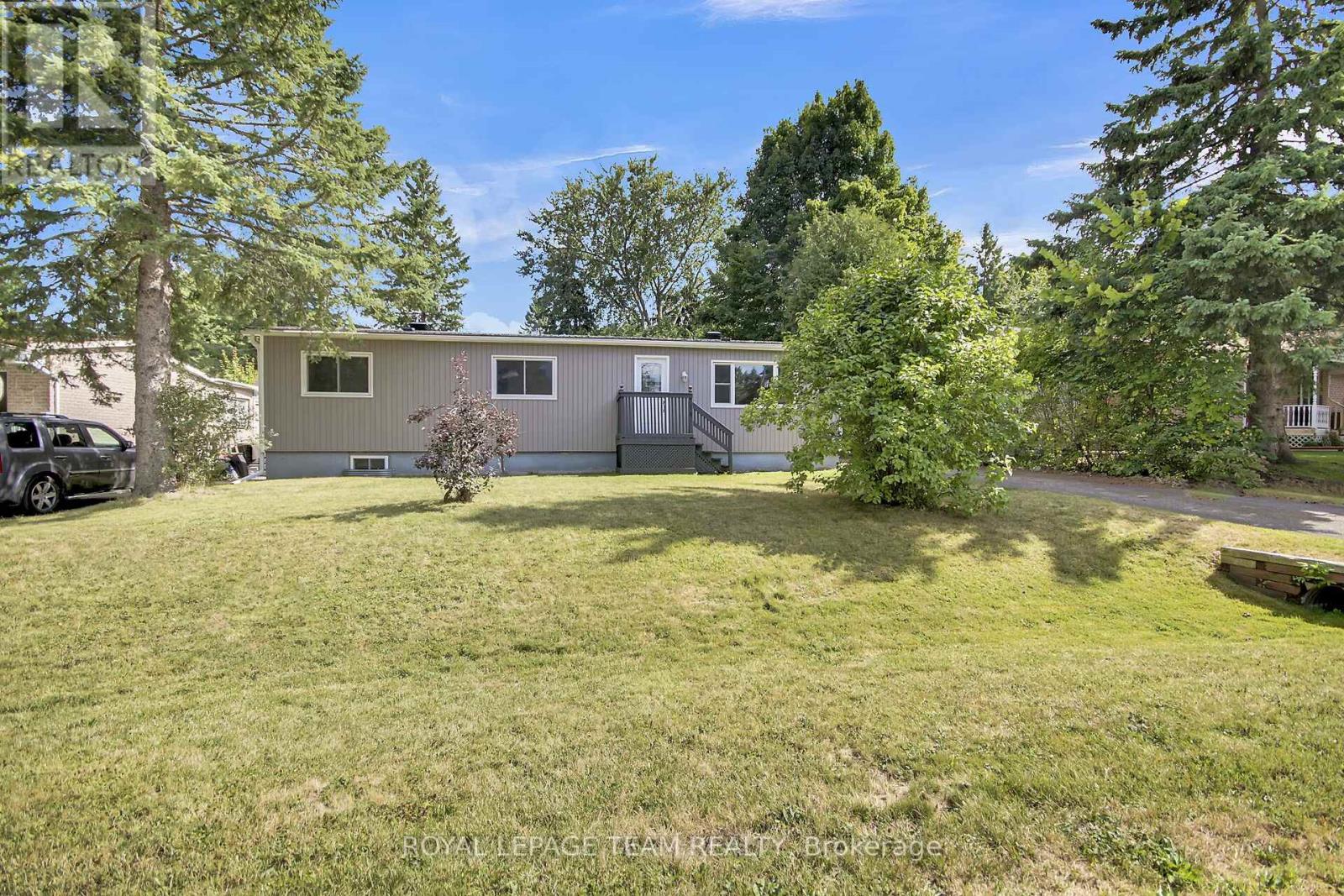 14 LAZY NOL COURT|Ottawa, Ontario K2S1T5