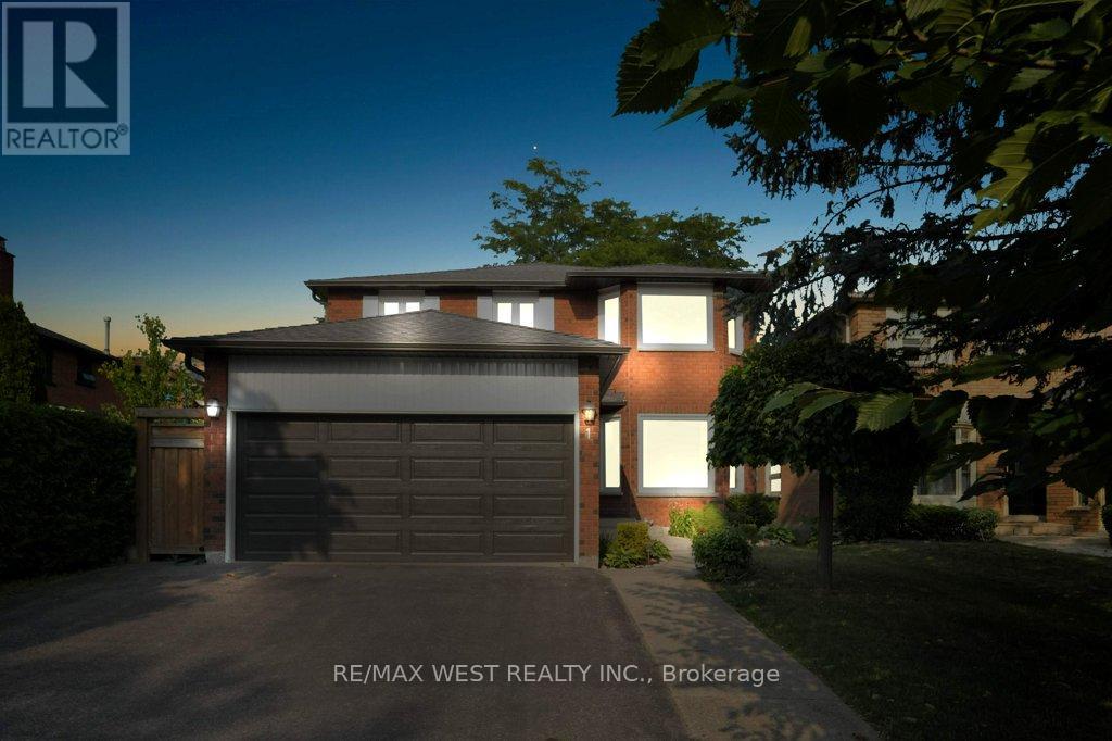 Property image for 1 LANGFORD STREET|Richmond Hill (Harding), Ontario L4C8E8
