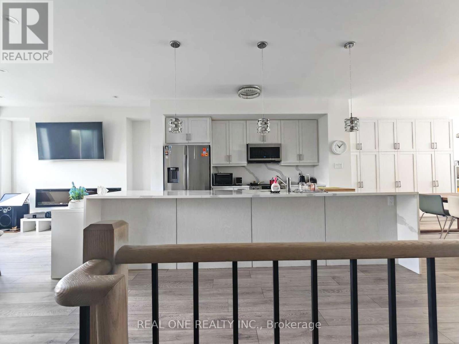 19 WOODSTREAM DRIVE|Toronto (West Humber-Clairville), Ontario M9W0G1