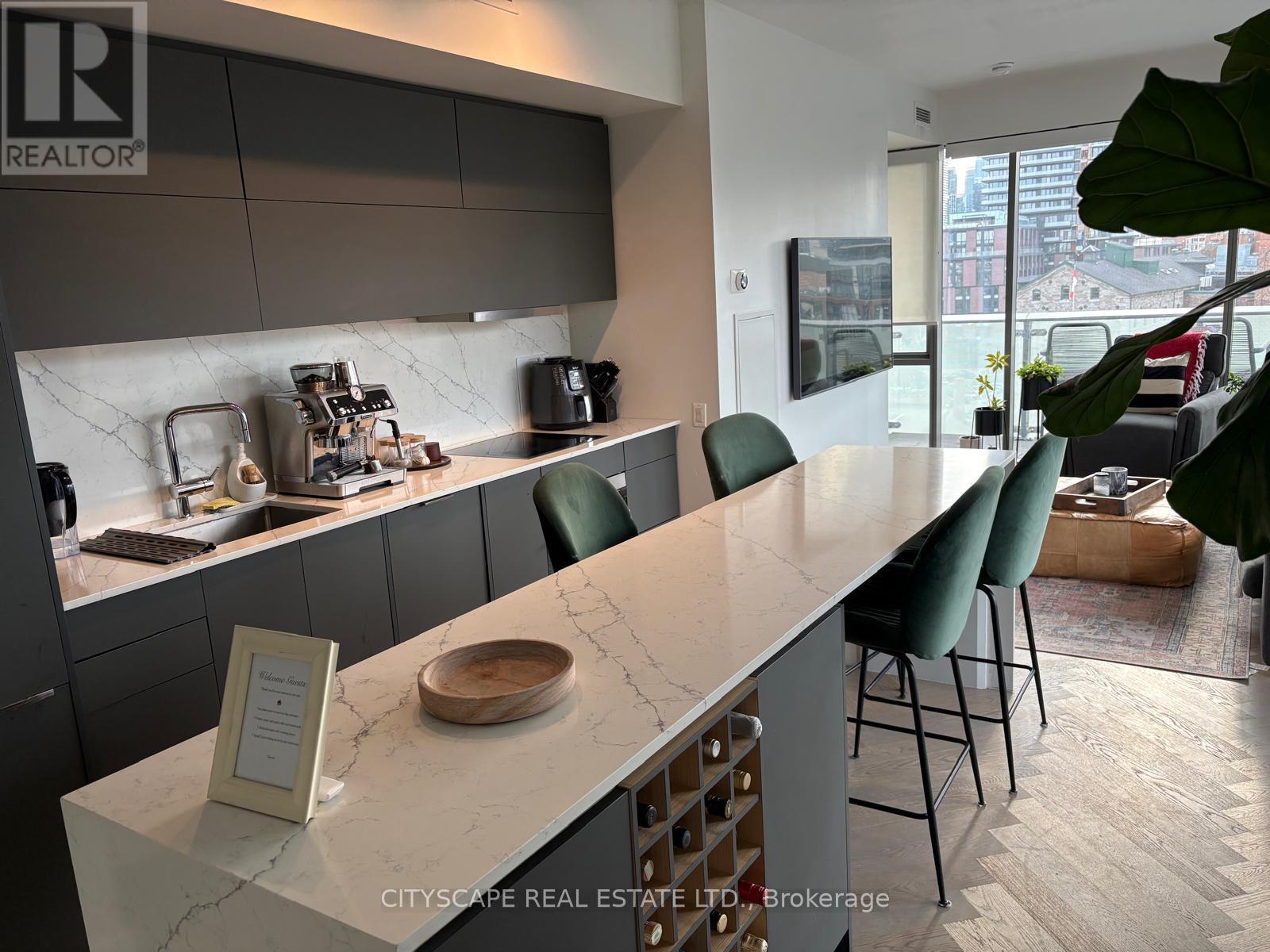Property image for 702 - 70 DISTILLERY LANE|Toronto (Waterfront Communities), Ontario M5A0E3