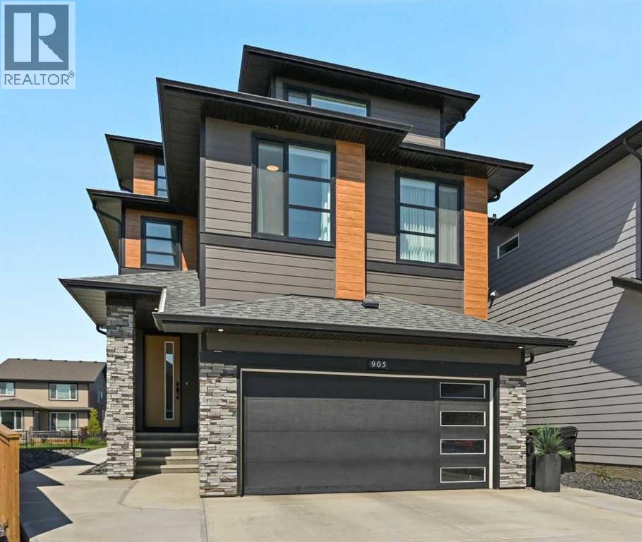 905 Cranbrook Gardens SE|Calgary, Alberta T3M3L3