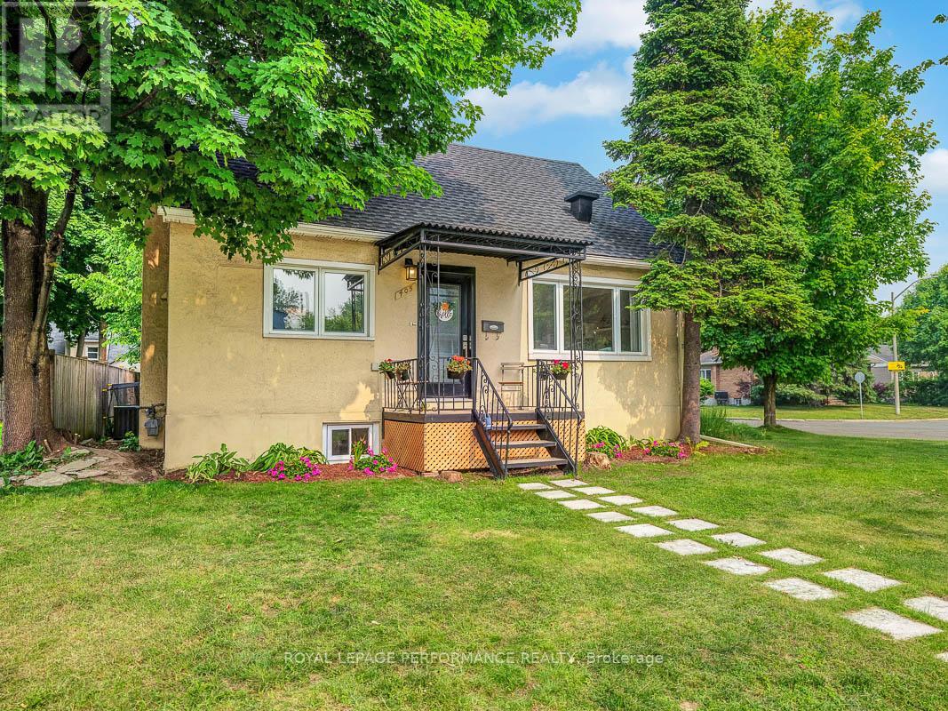 Property image for 405 ALLEN BOULEVARD|Ottawa, Ontario K1L7B6