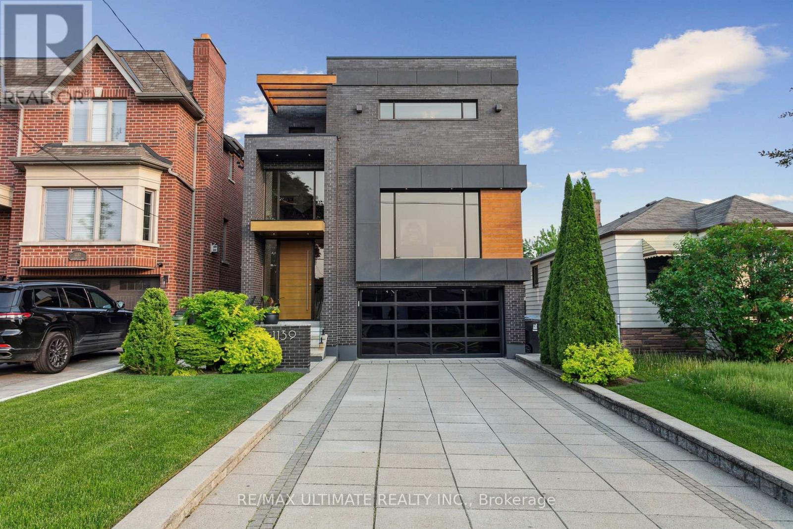 Property image for 1139 GLENGROVE AVENUE W|Toronto (Yorkdale-Glen Park), Ontario M6B2K5