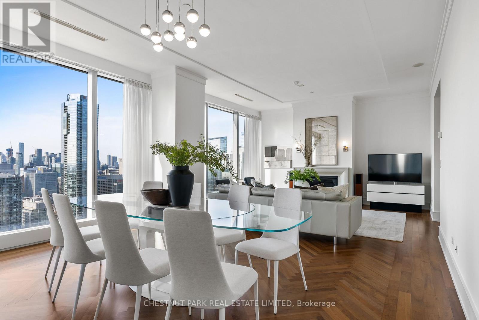 3602 - 183 WELLINGTON STREET W|Toronto (Waterfront Communities), Ontario M5V0A1