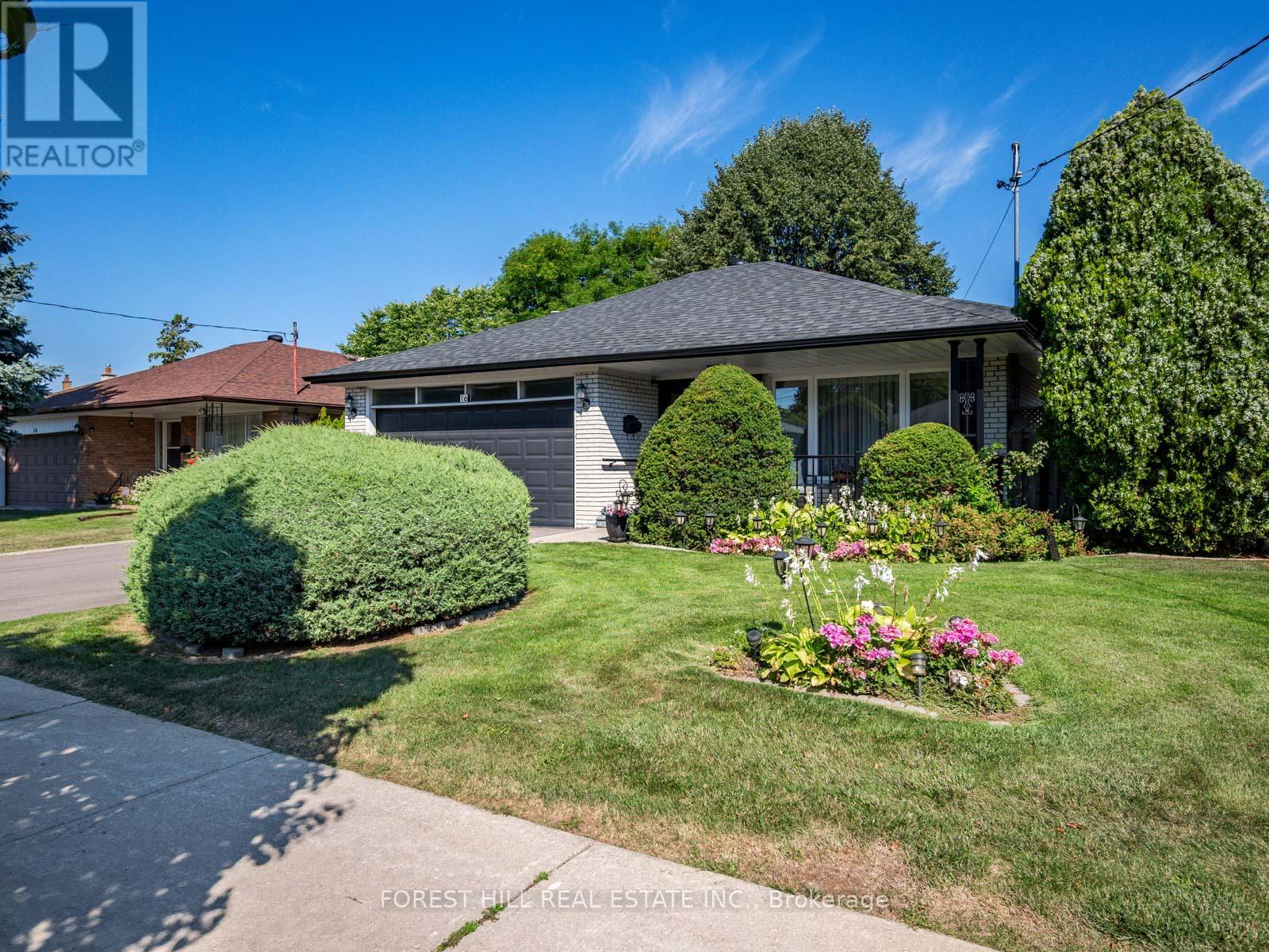 16 OLDBOROUGH CIRCLE|Toronto (Don Valley Village), Ontario M2J3A2