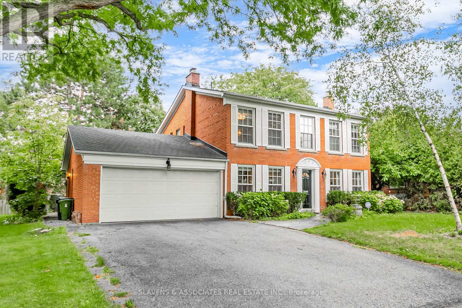 Property image for 123 LORD SEATON ROAD|Toronto (St. Andrew-Windfields), Ontario M2P1K8
