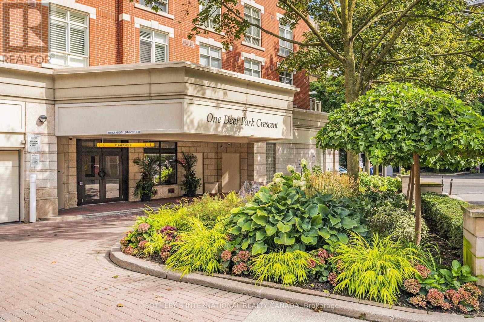 Property image for 605 - 1 DEER PARK CRESCENT|Toronto (Yonge-St. Clair), Ontario M4V3C4