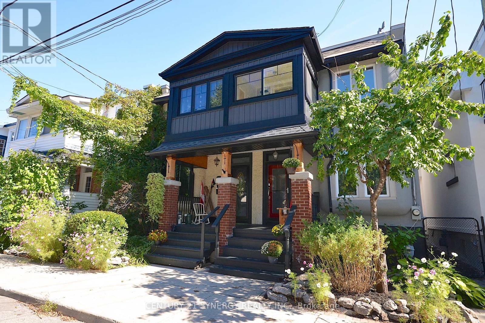47 ROSLYN AVENUE|Ottawa, Ontario K1S4W2