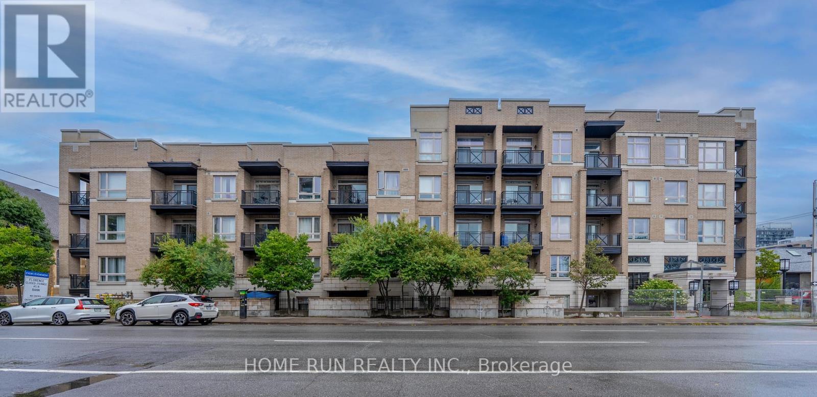 210 - 429 KENT STREET|Ottawa, Ontario K2P1B5