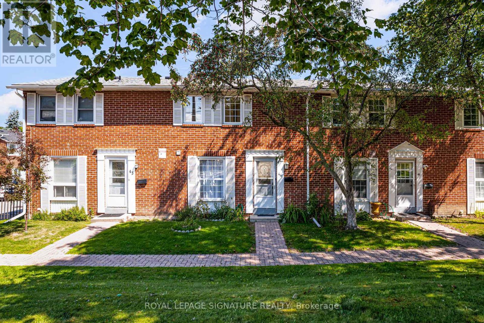 Property image for 44 - 71 CASS AVENUE|Toronto (Tam O'Shanter-Sullivan), Ontario M1T3P8
