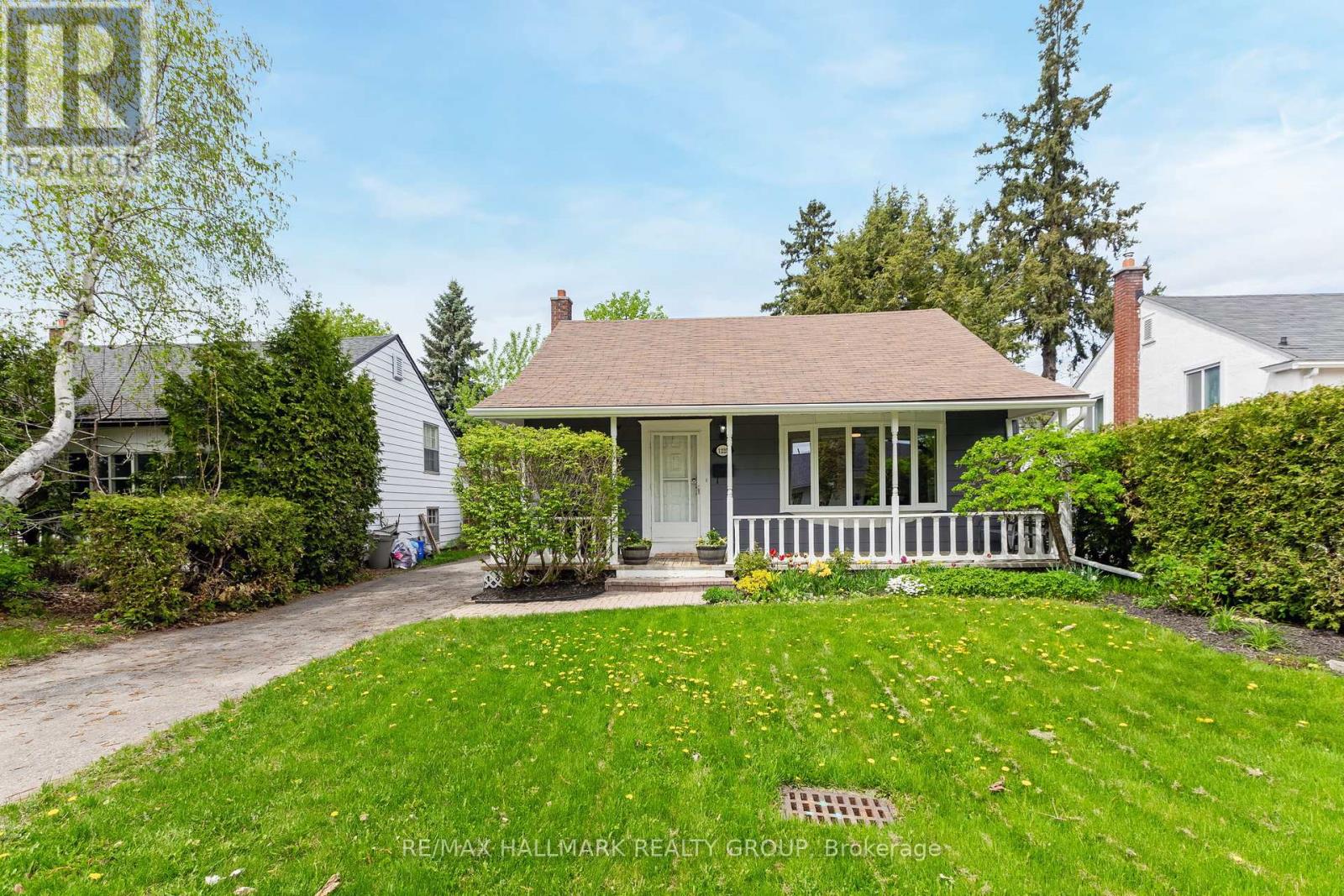 1225 FOXBAR AVENUE|Ottawa, Ontario K1V6V4