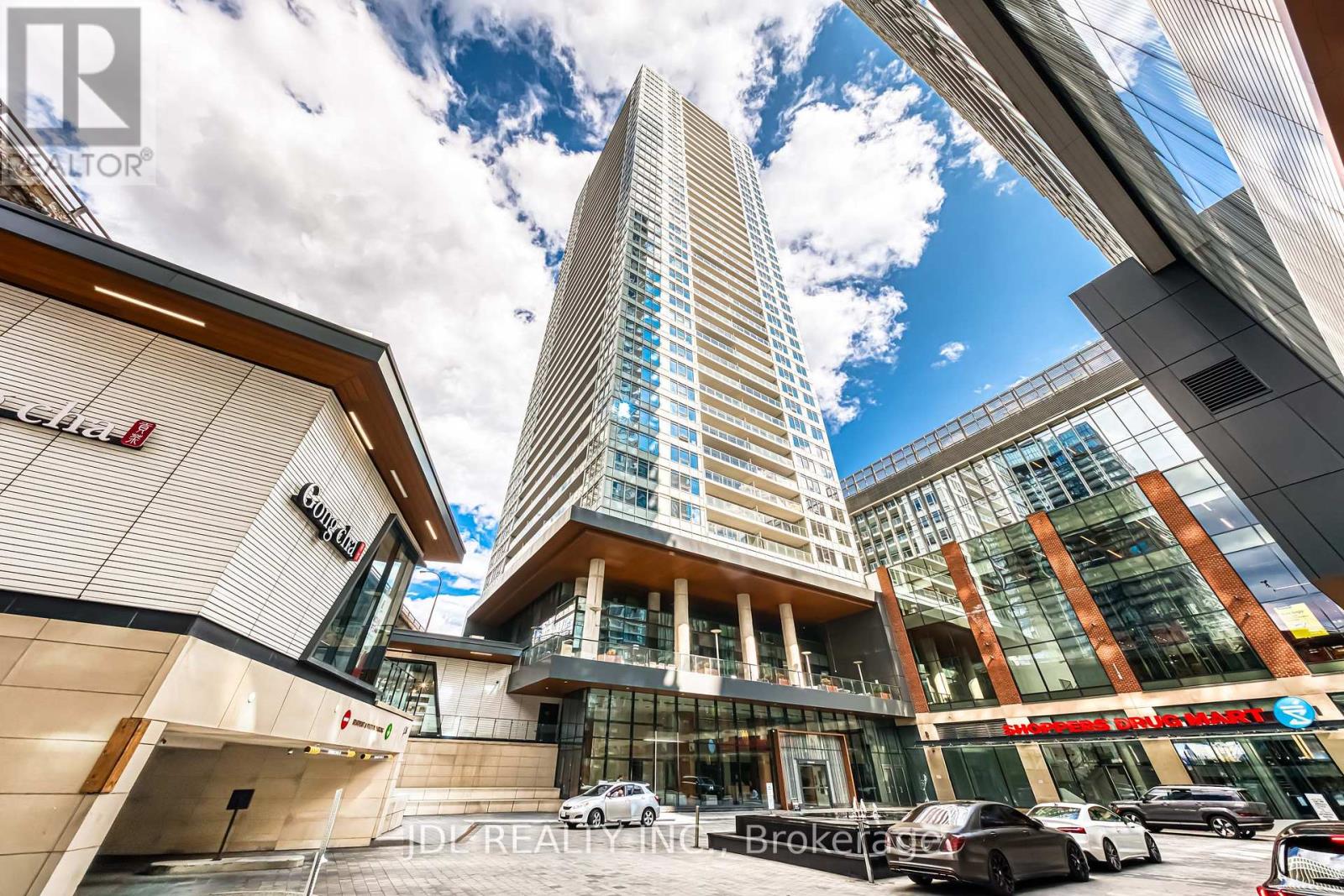 Property image for 1908 - 17 BATHURST STREET|Toronto (Waterfront Communities), Ontario M6A2E1