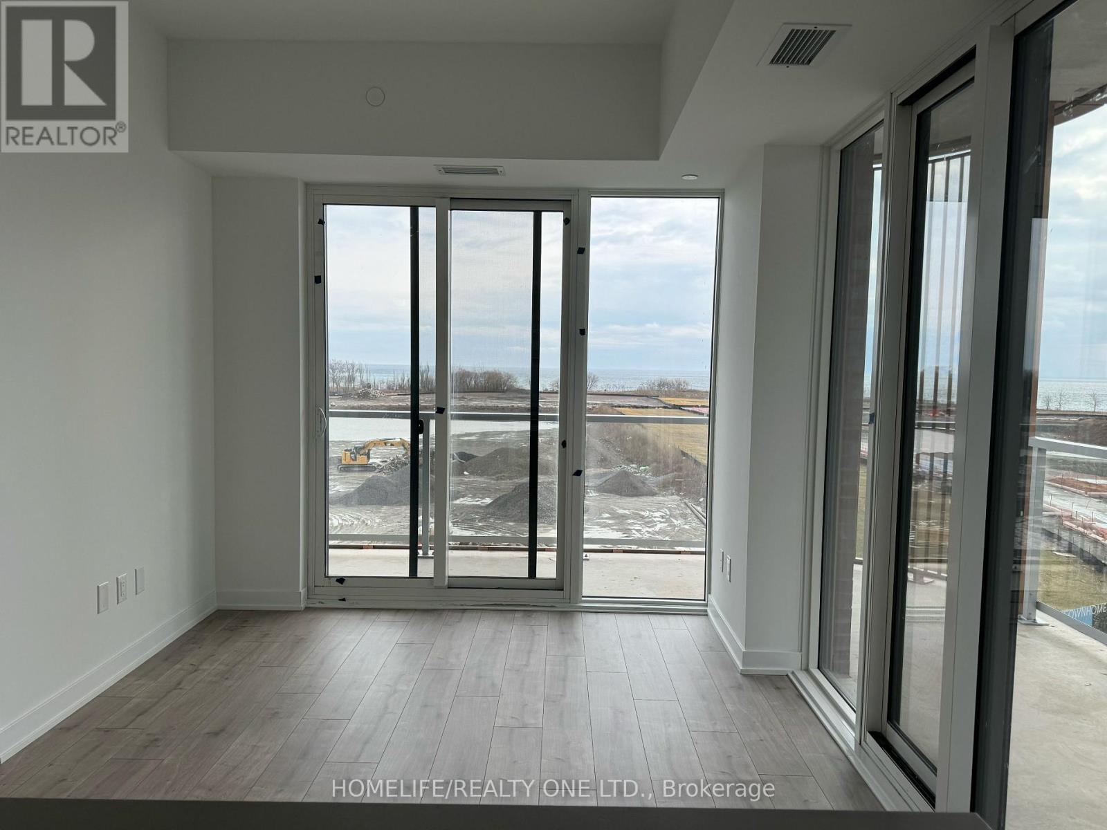 Property image for 421 - 220 MISSINNIHE WAY|Mississauga (Port Credit), Ontario L5H0A9