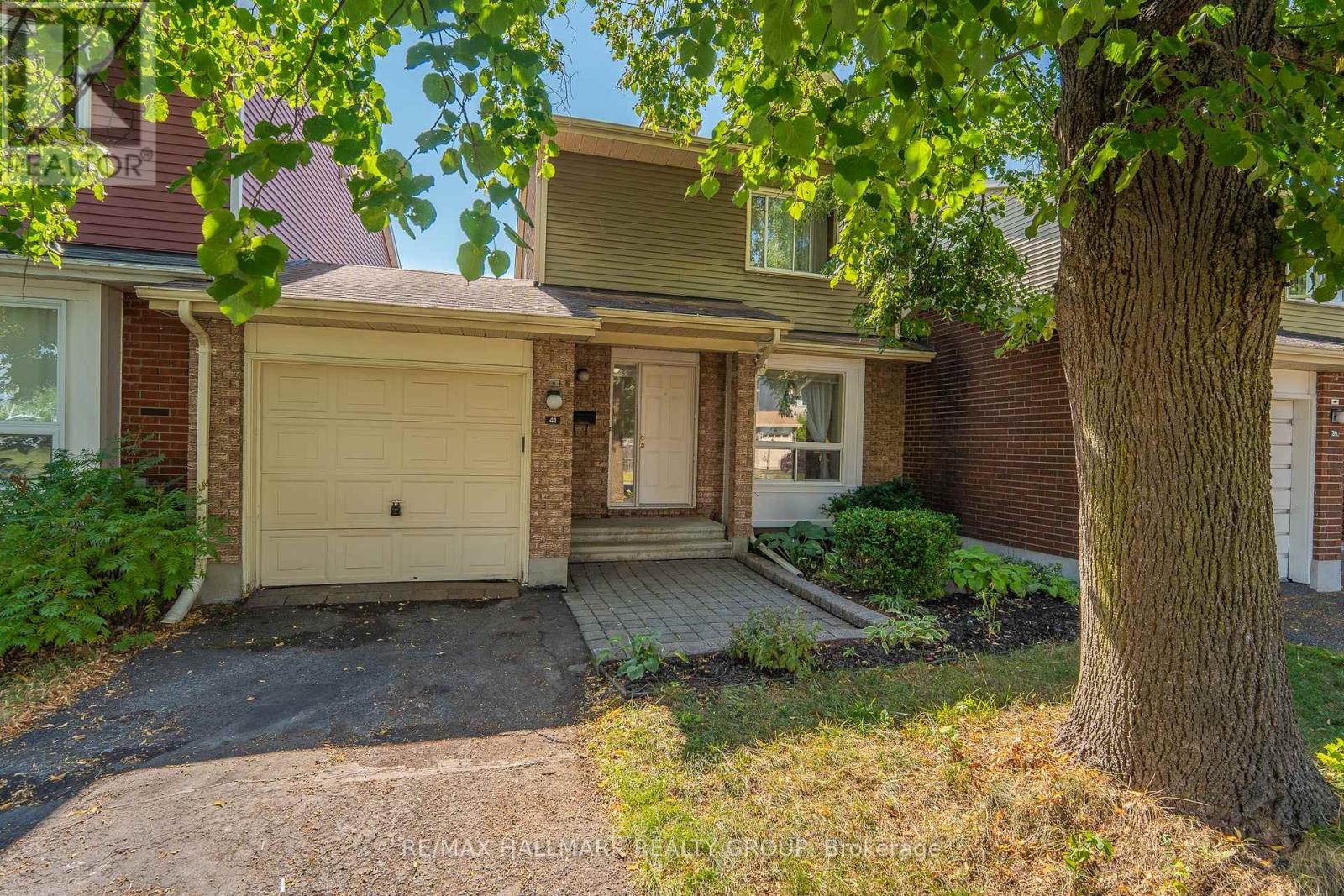 41 SOVEREIGN AVENUE|Ottawa, Ontario K2G4W8