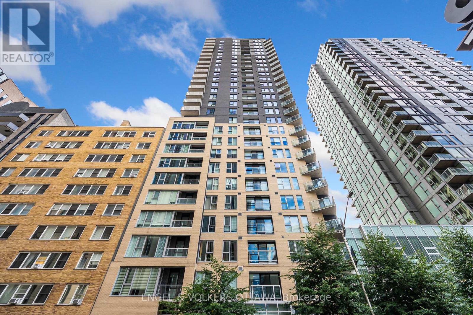 Property image for 907 - 40 NEPEAN STREET|Ottawa, Ontario K2P0X5