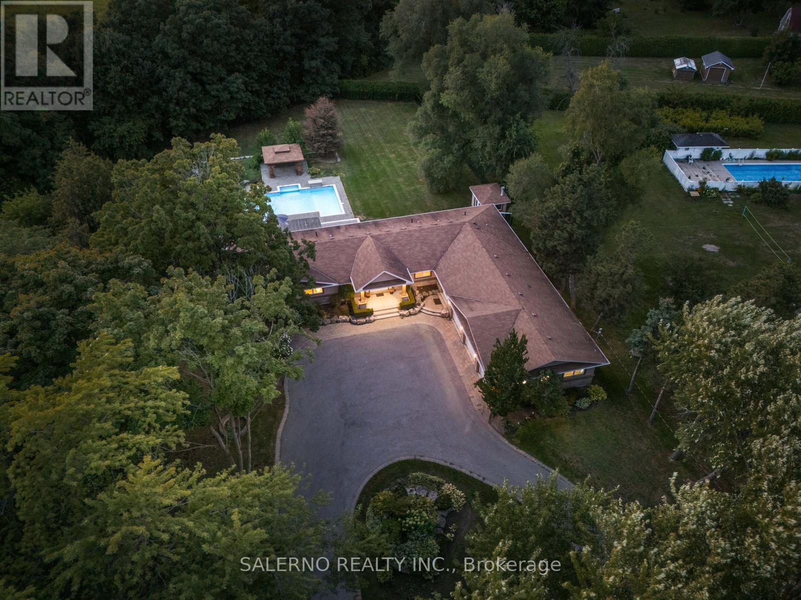 Property image for 6 RIDGEVALE DRIVE|Markham (Box Grove), Ontario L6B1A8